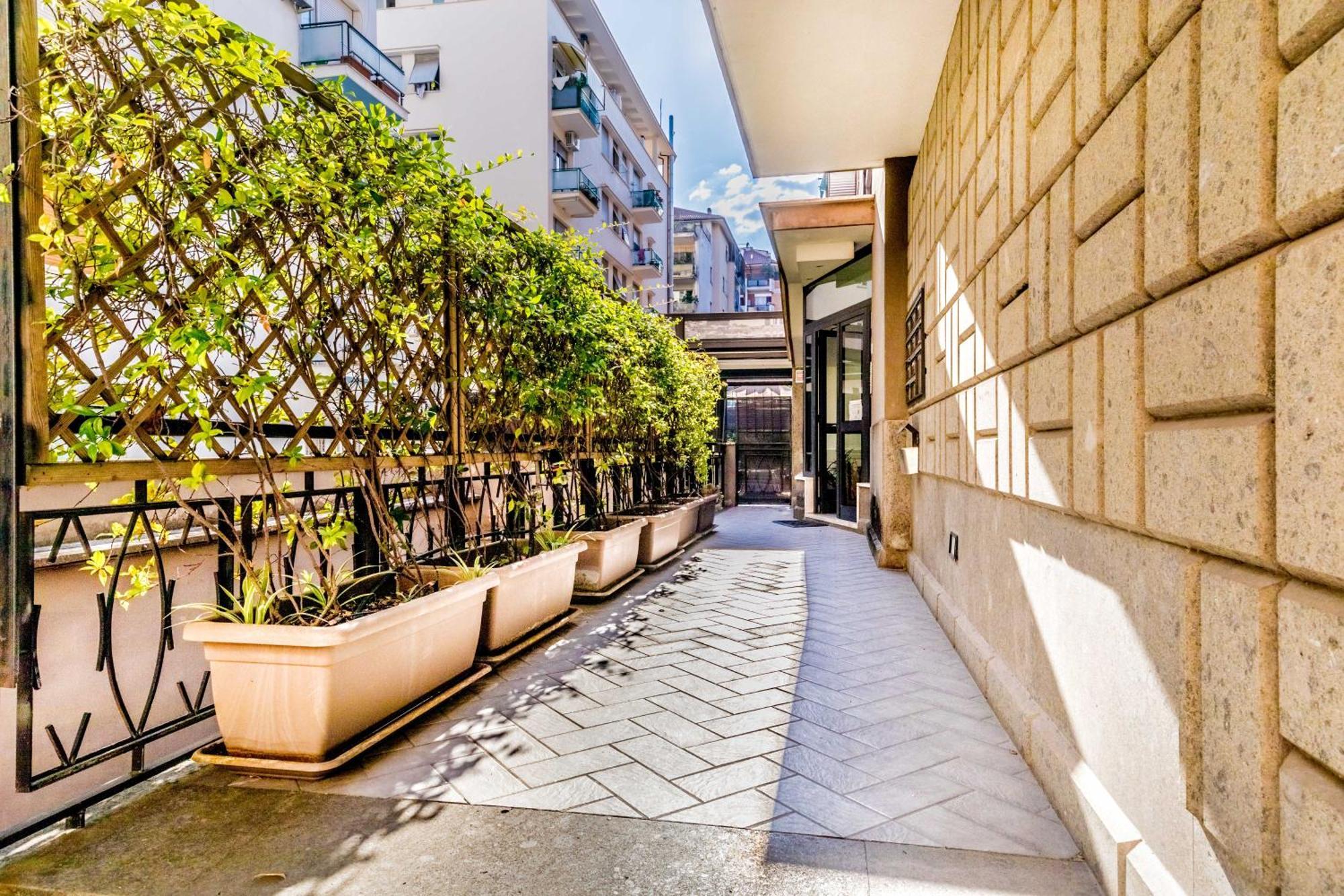 ローマAttico Trilocale In Zona Farnesinaアパートメント エクステリア 写真